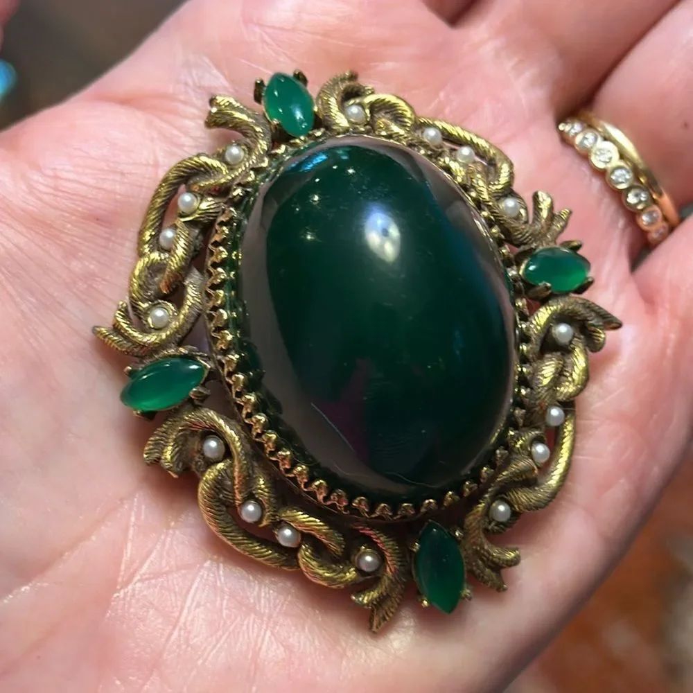 JEANNE VINTAGE BROOCH PENDANT ROYAL WORTHY ORNATE VICTORIAN STYLE PIECE EVUC